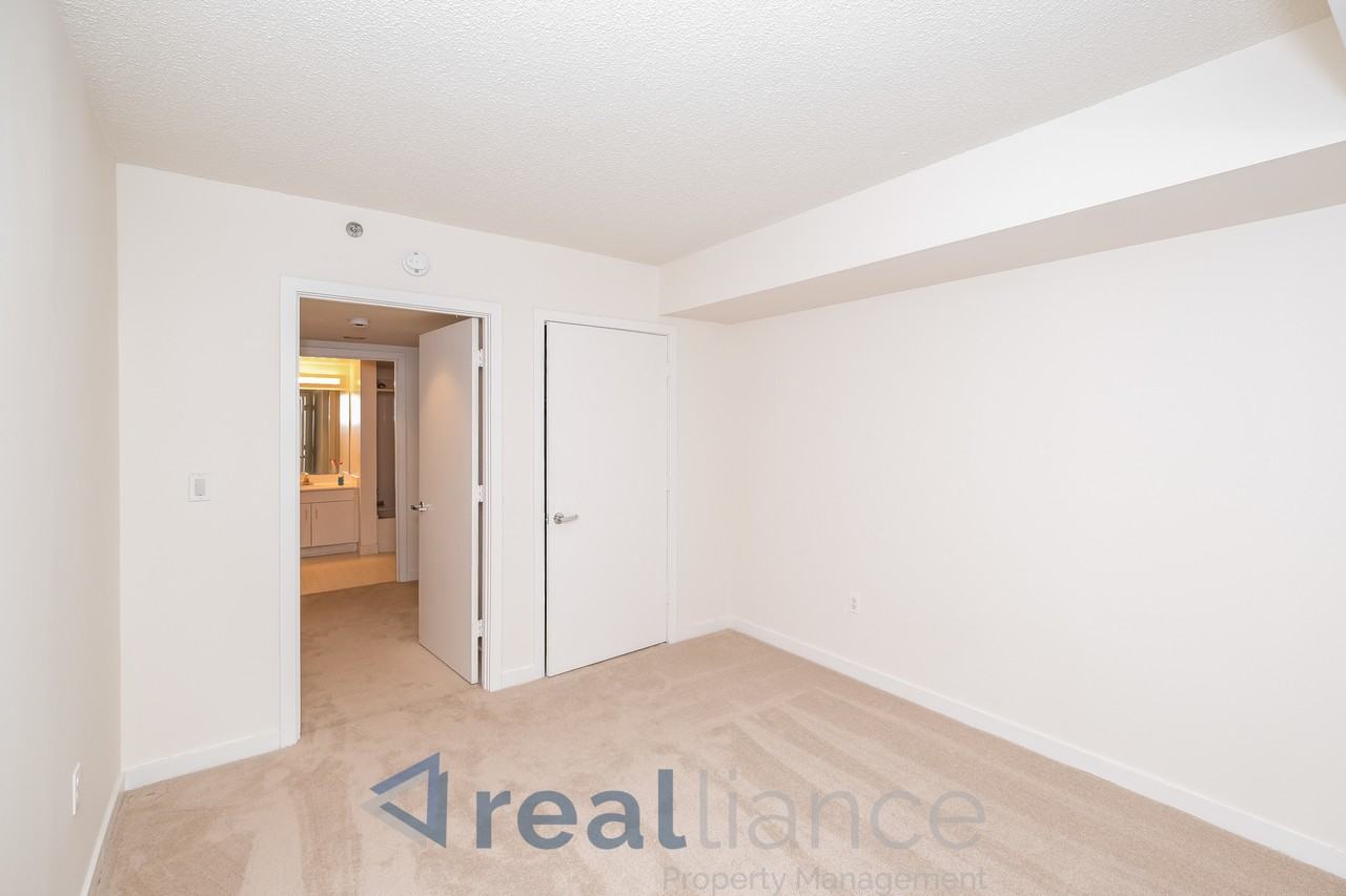 1275 25th St Nw #602 - Photo 7 of 15