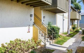 201 Twin Oaks Ave #8 - Photo 1 of 1