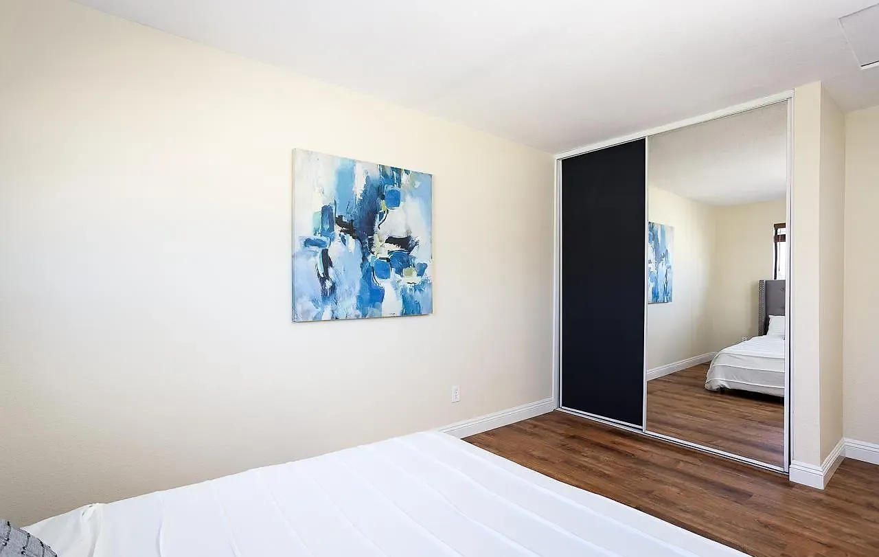 201 Twin Oaks Ave #8 - Photo 3 of 15