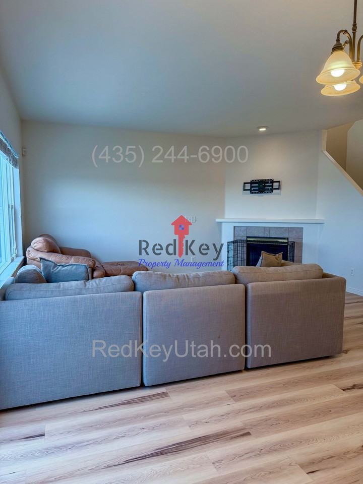 77 Aparicio Dr - Photo 5 of 27