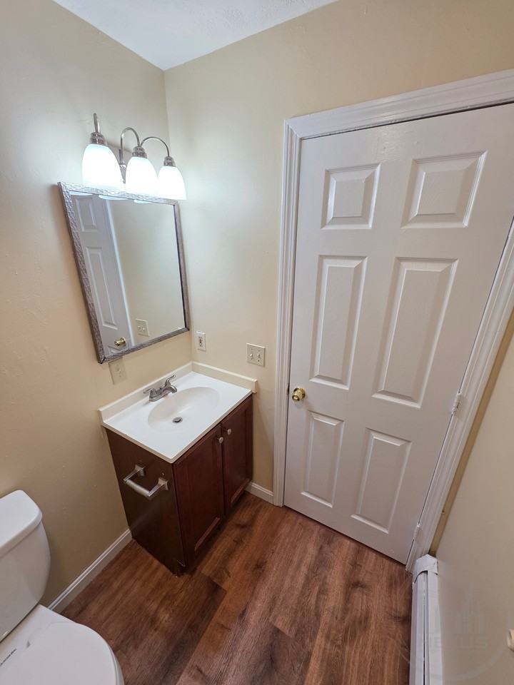 679-681 Pine St - Photo 7 of 9