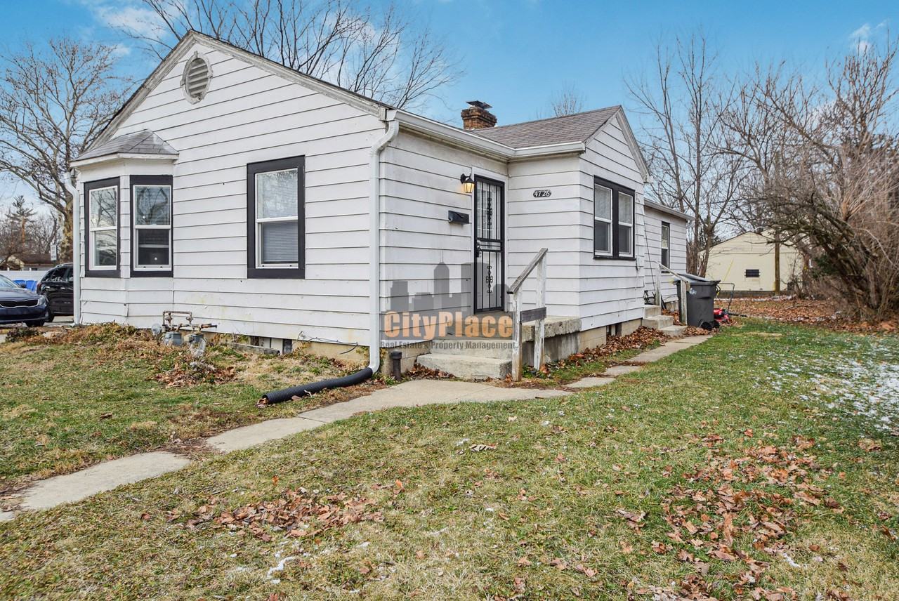 4726 E 34th St - Photo 4 of 14