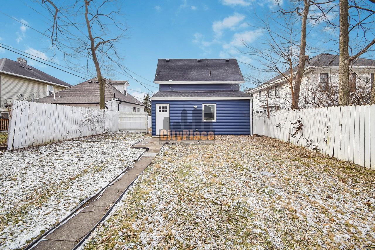 1115 N Keystone Ave - Photo 6 of 26