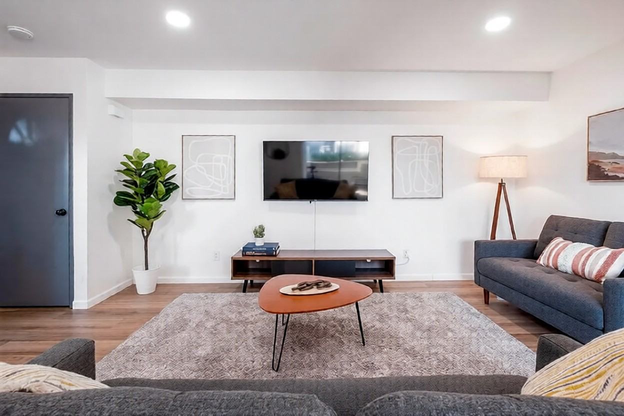 3500 S Greenville St - Photo 6 of 24