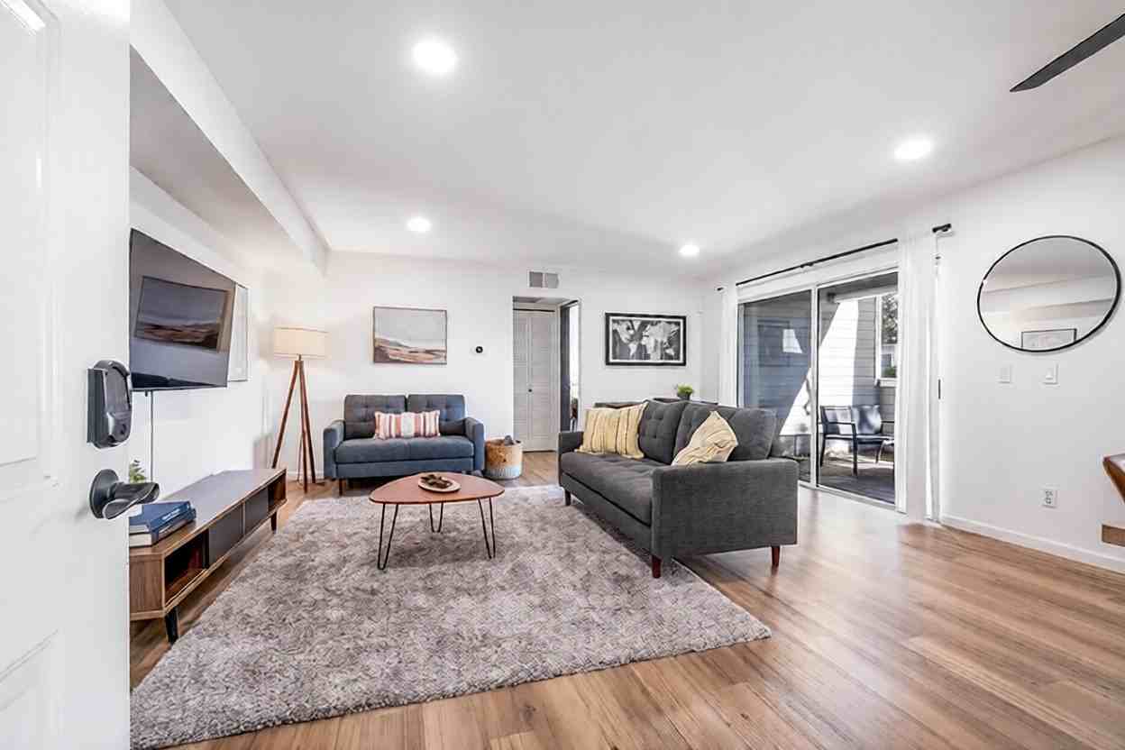 3500 S Greenville St - Photo 7 of 24