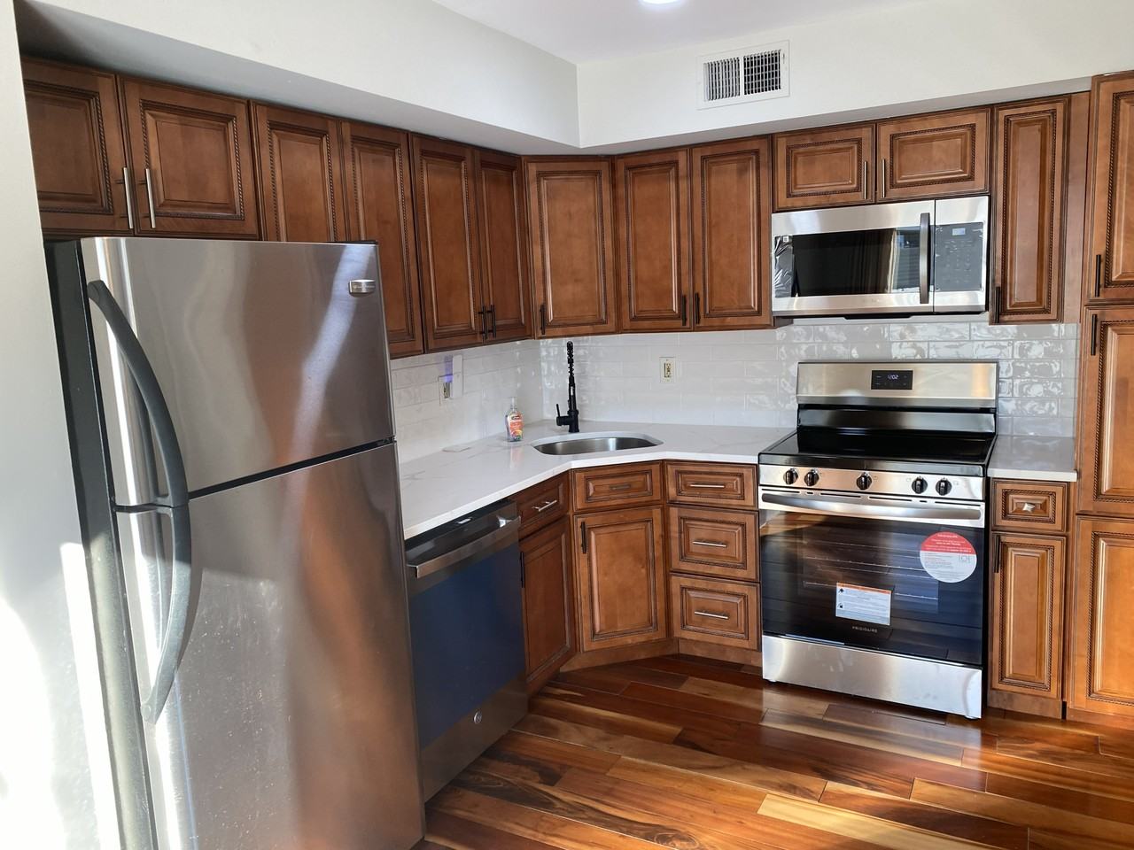 4407 Michael Ln - Photo 6 of 11