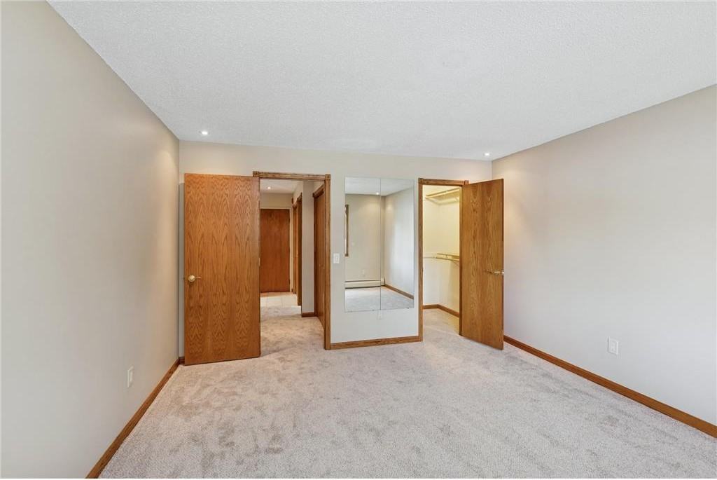 1304 W Medicine Lake Dr #112 - Photo 5 of 10