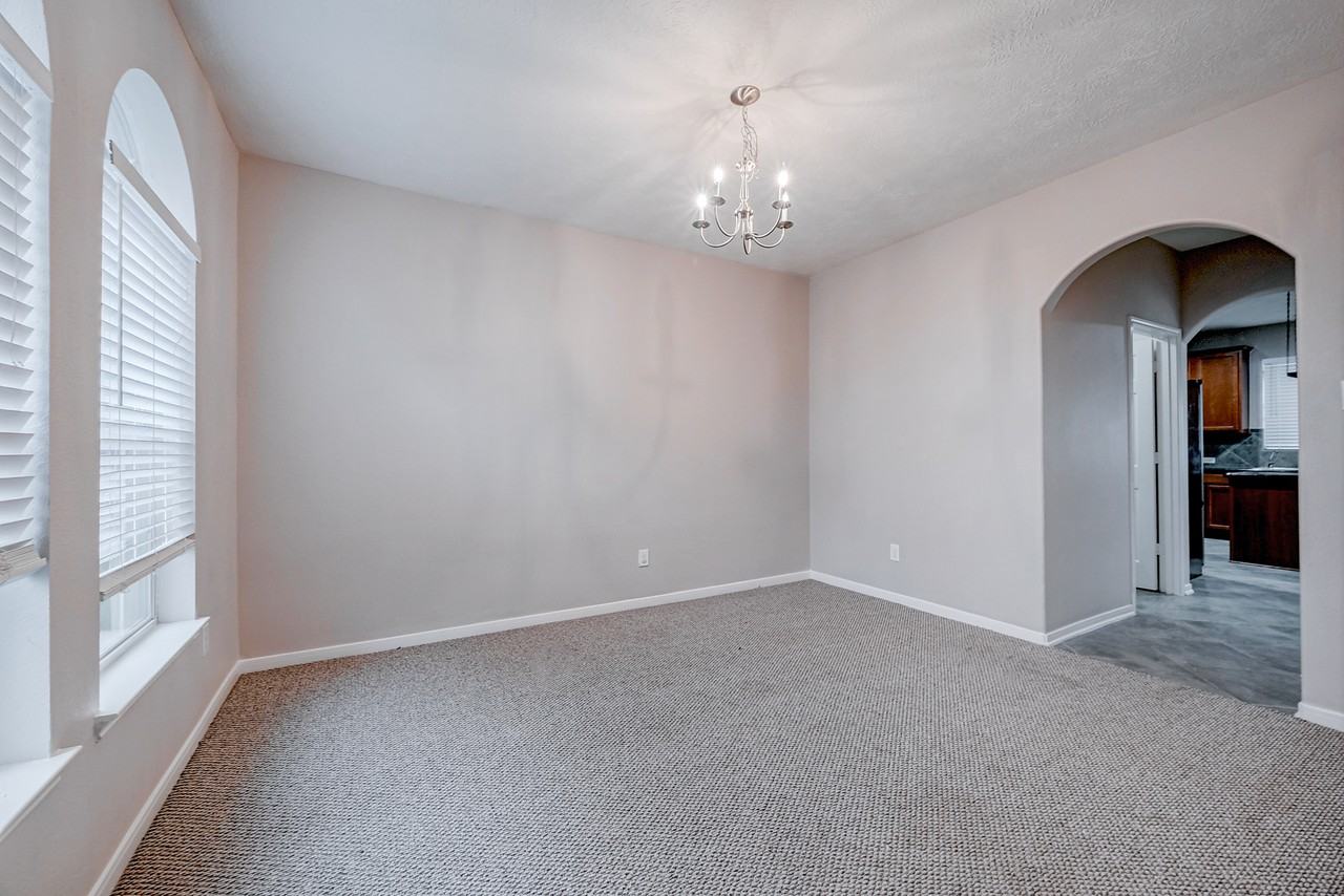 74 San Simeon Dr - Photo 4 of 33