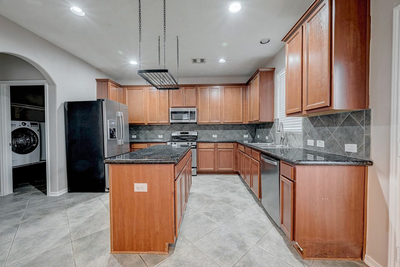 74 San Simeon Dr - Photo 6 of 33