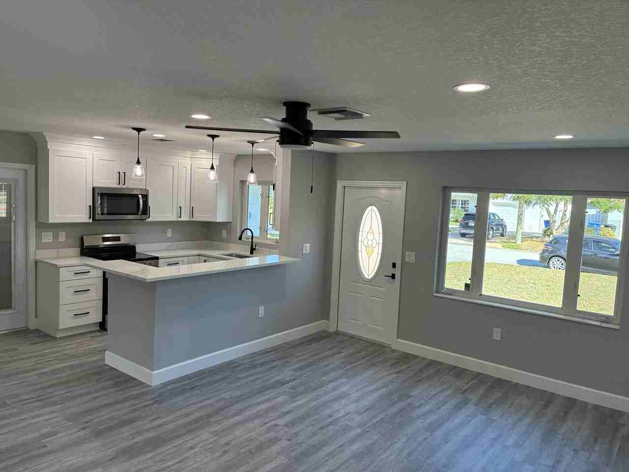 9024 2nd St N - Photo 2 of 23