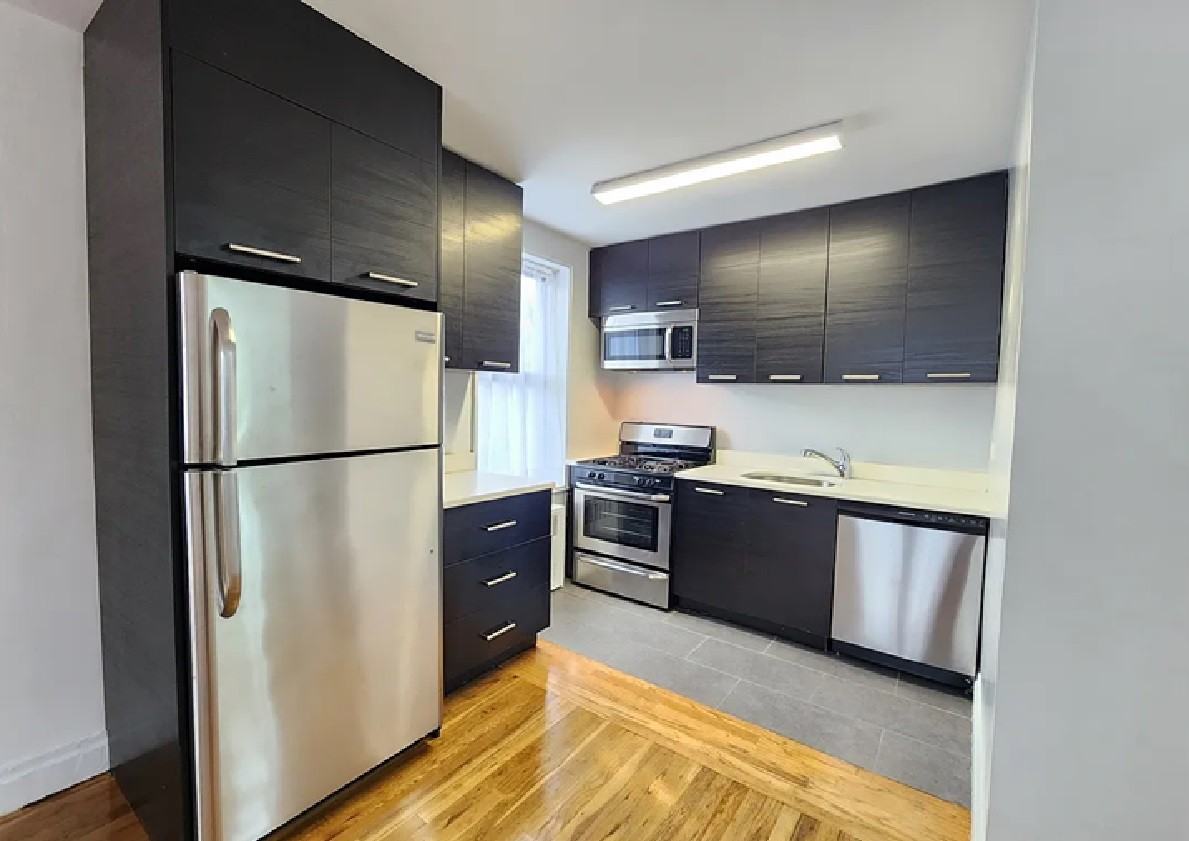 1725 Edison Ave #2E - Photo 2 of 15