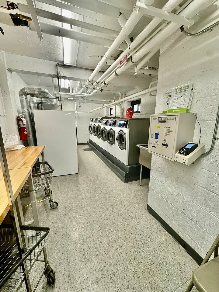 145 72nd St #C3 - Photo 4 of 9