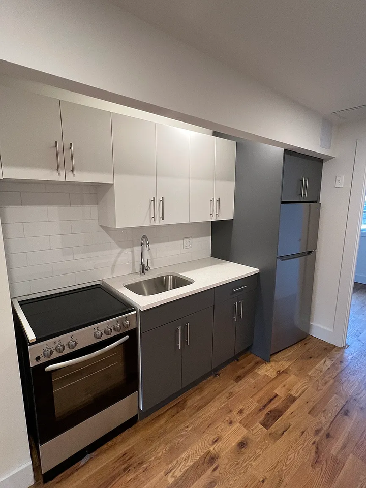 2618 Davidson Ave #4 - Photo 3 of 5