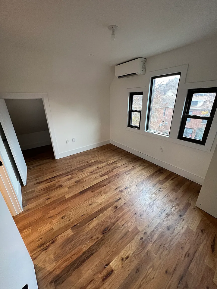 2618 Davidson Ave #4 - Photo 4 of 5