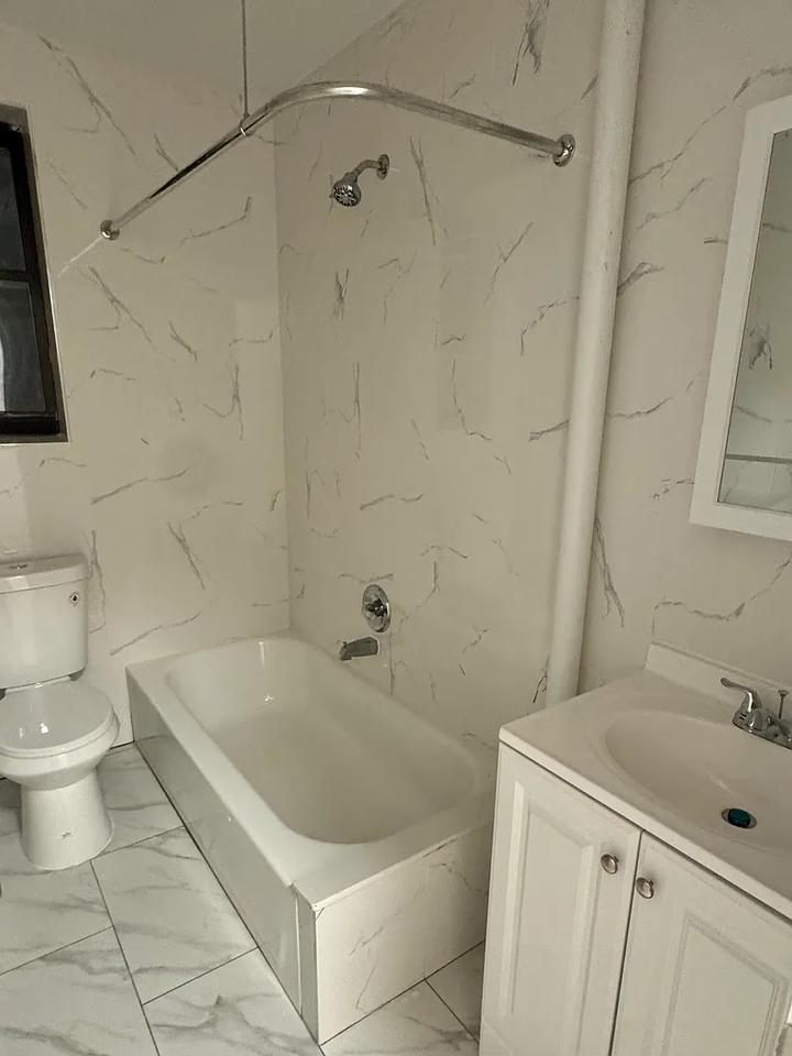 4222 Union St #4B - Photo 7 of 9