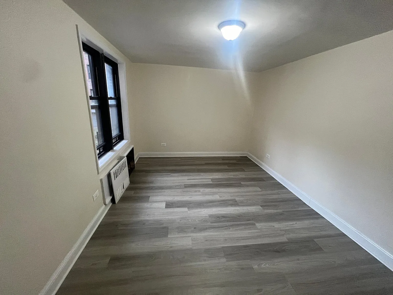 14435 35th Ave #1C - Photo 3 of 5