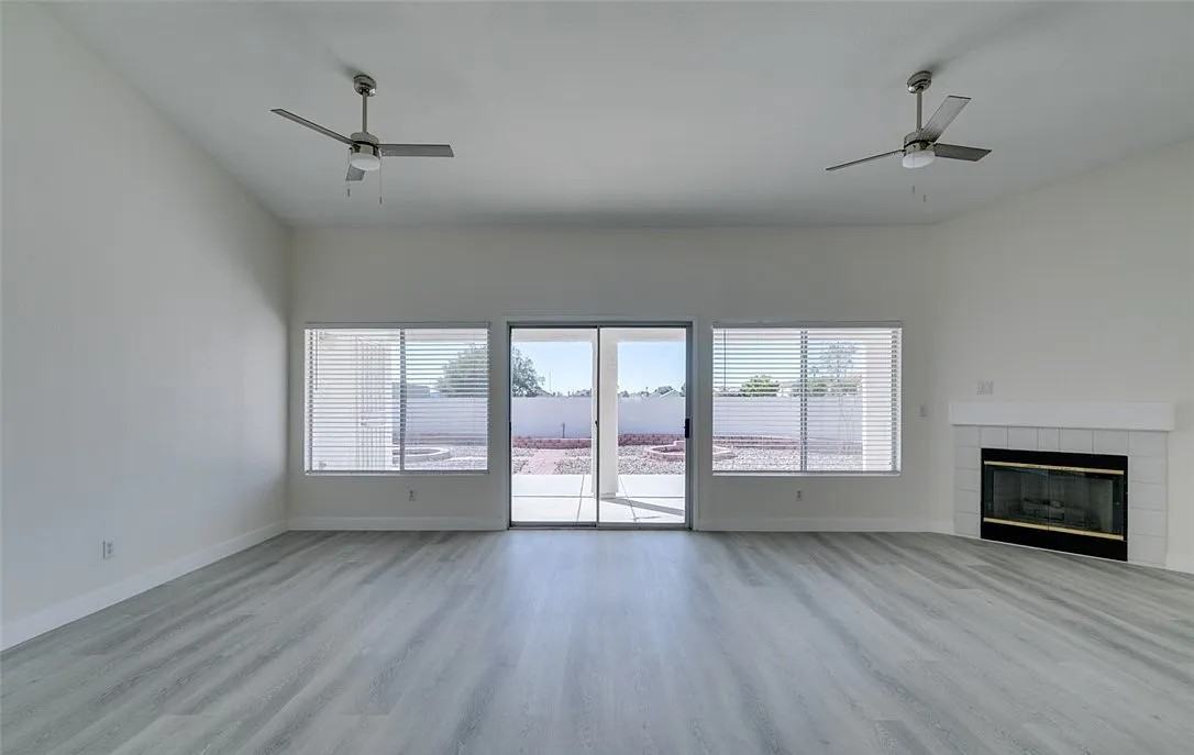 625 Heartland Point Ave - Photo 4 of 21