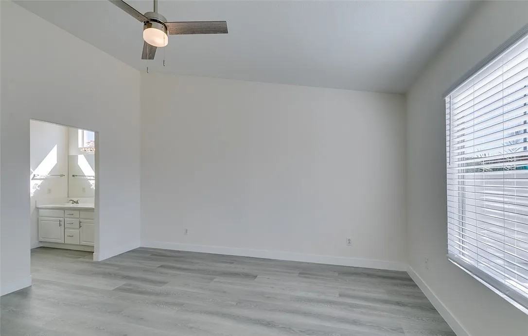 625 Heartland Point Ave - Photo 5 of 21