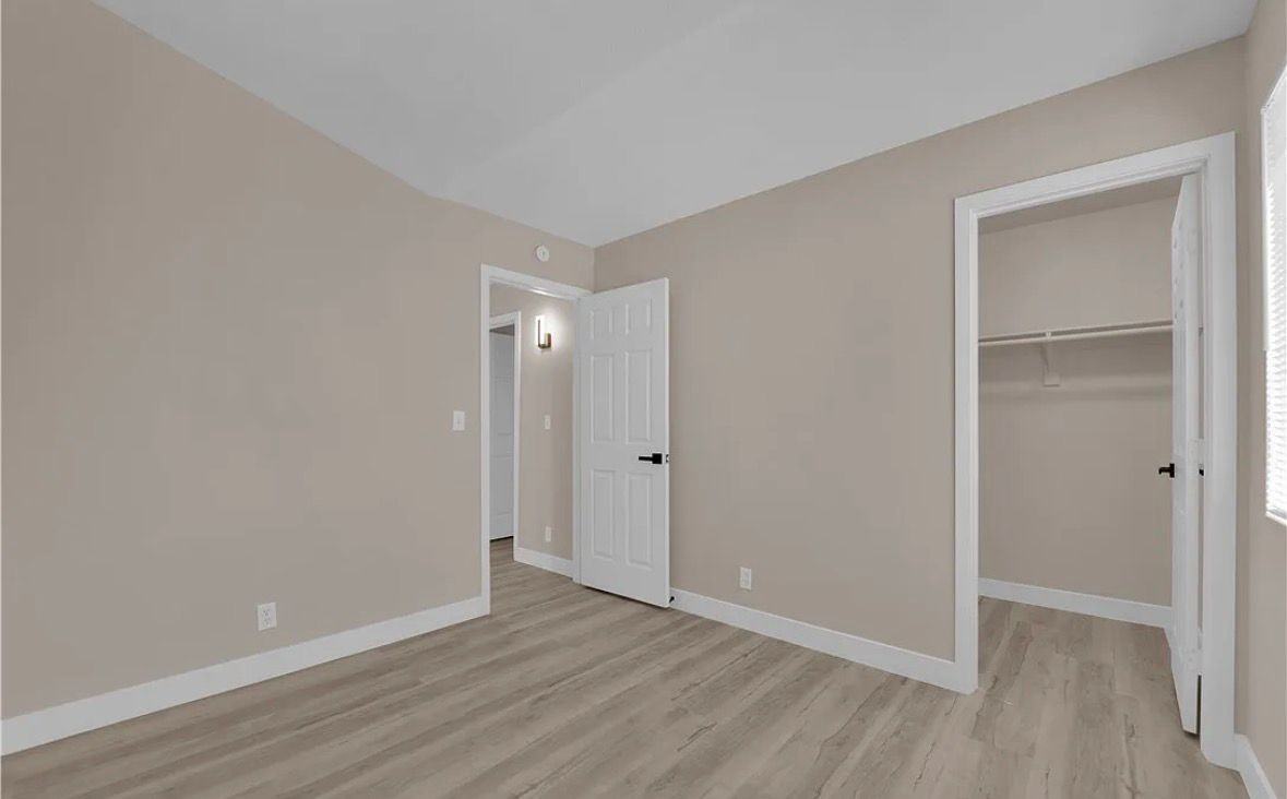 6505 Quantum Ln - Photo 4 of 24