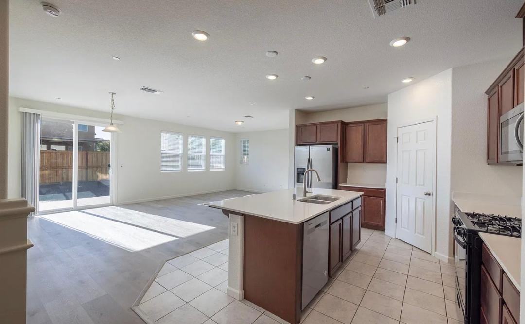 121 Caravaggio Cir - Photo 6 of 14