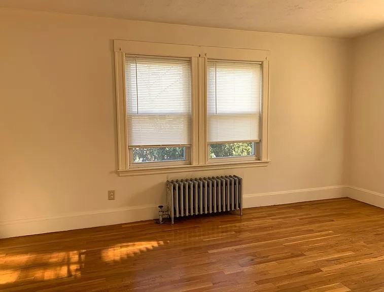 29 Brook Rd #1 - Photo 7 of 9