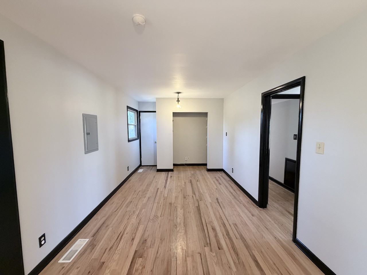 2703 Biscayne St Sw - Photo 7 of 16