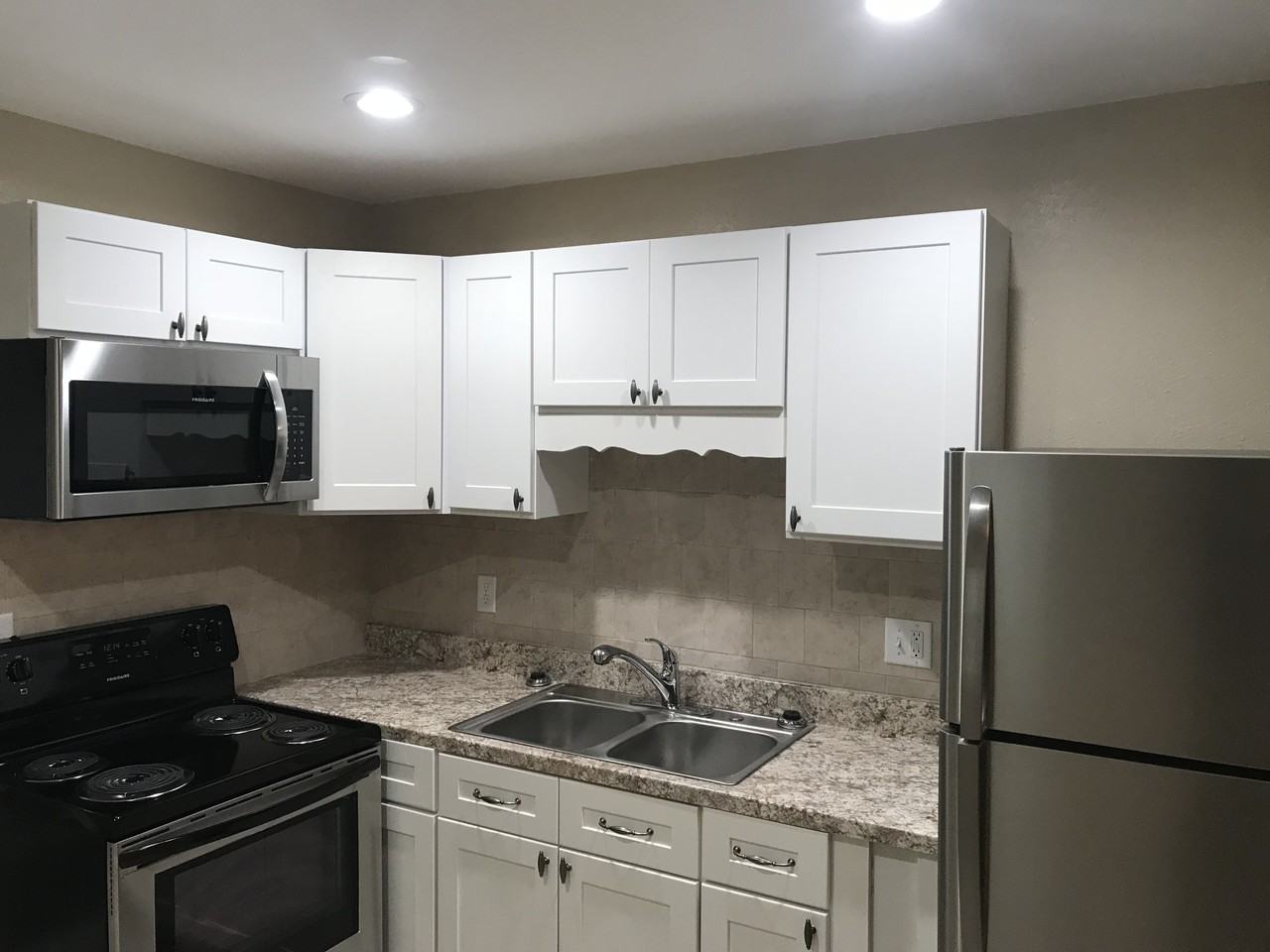 507 Fir Ave - Photo 5 of 19