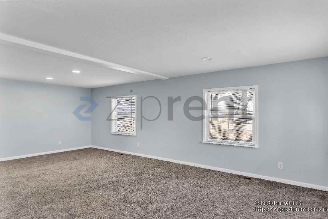 1615 E 90th St S - Photo 6 of 34