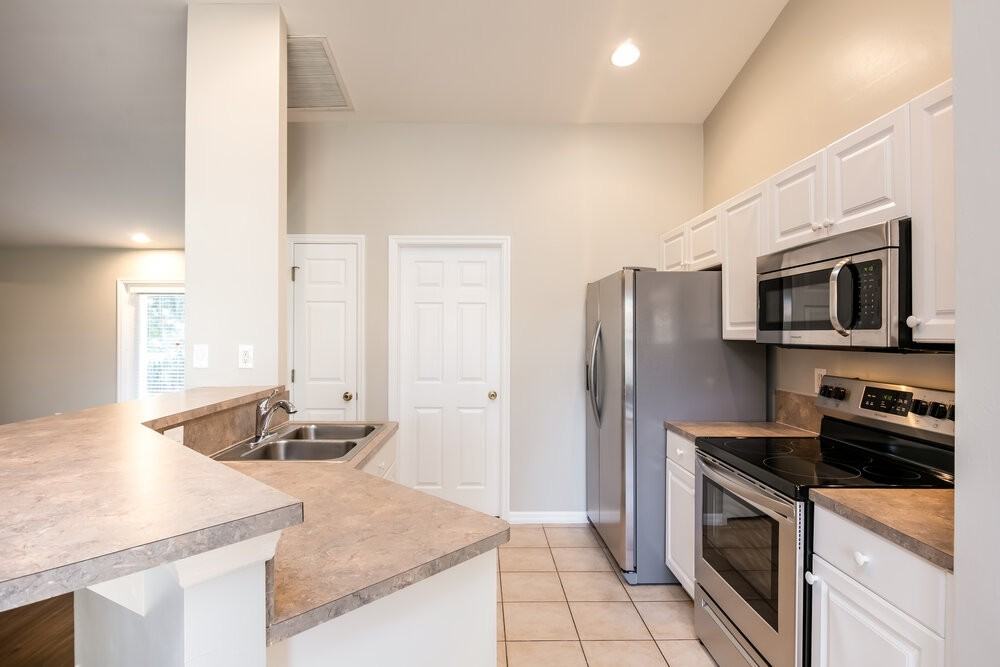 3013 Sw 4th Pl - Photo 5 of 14