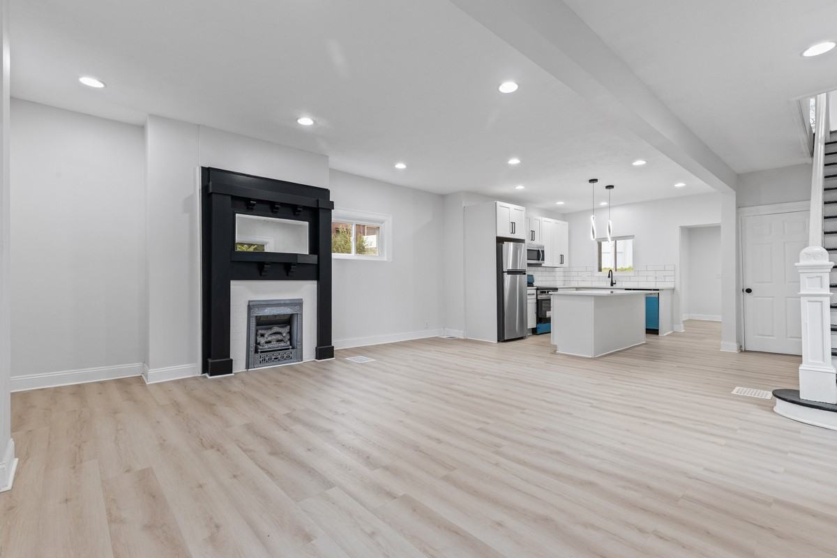 392 Calderwood Ave #1 - Photo 2 of 36