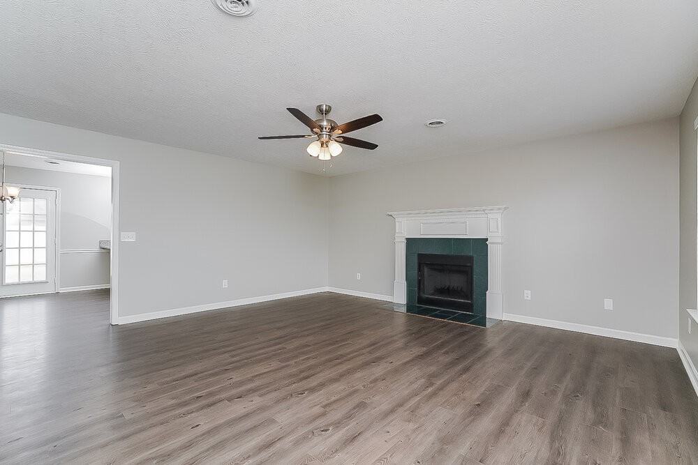 2301 Weber Ct - Photo 4 of 17