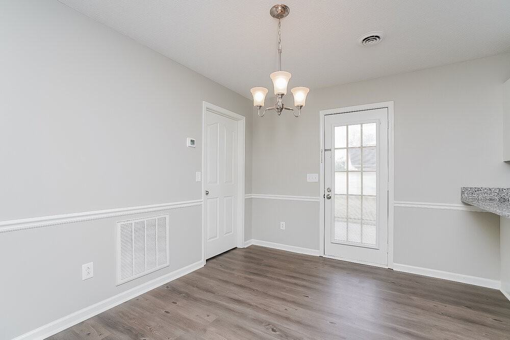 2301 Weber Ct - Photo 6 of 17