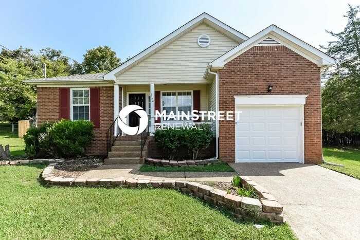 1304 Joust Ct - Photo 2 of 15