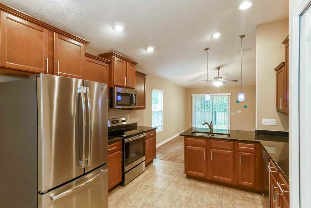 15847 Rachel Creek Dr - Photo 6 of 13