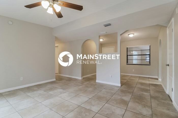 1236 Merritt St - Photo 3 of 16