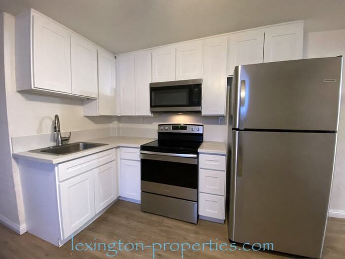 3439 1st Ave #4A - Photo 3 of 11