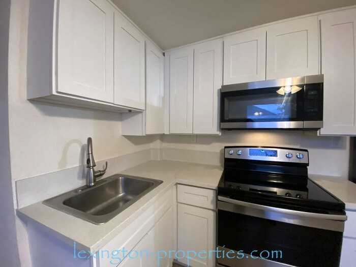 3439 1st Ave #4A - Photo 4 of 11