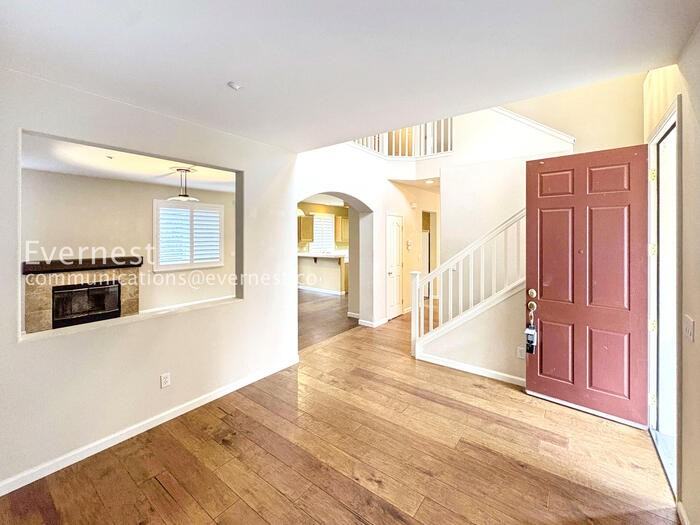 2155 Fernbrook Cmn - Photo 7 of 50