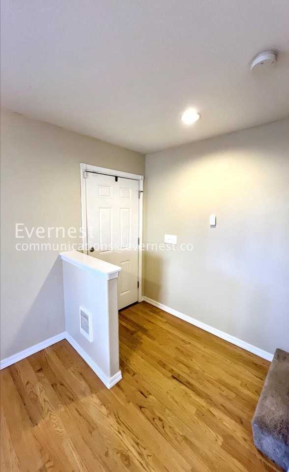 6147 Ne 9th Ave - Photo 6 of 43