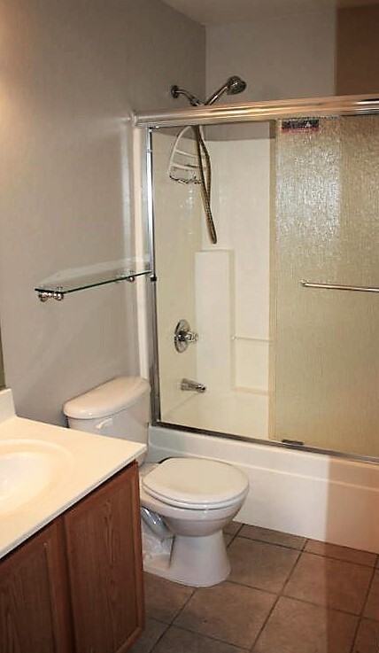 1975 E Del Rio St - Photo 7 of 12