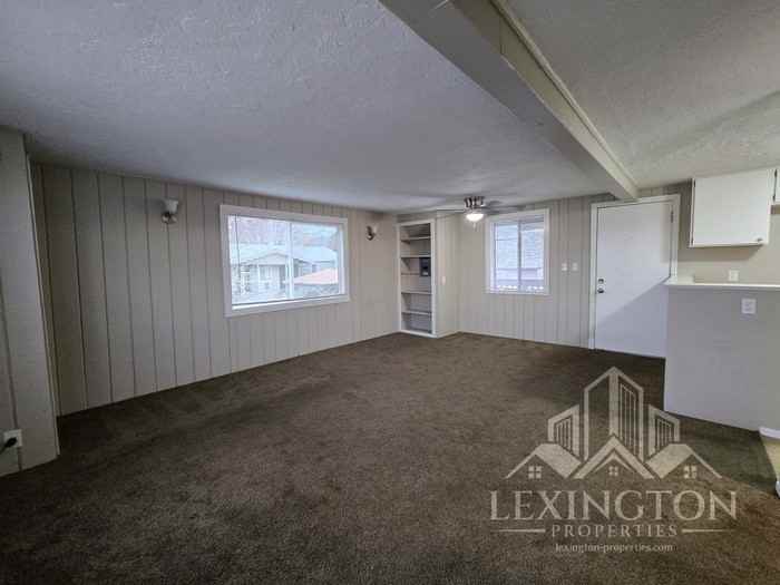 902 Lawton Ave #7 - Photo 6 of 27