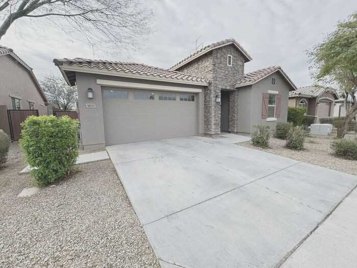 9631 W Trumbull Rd - Photo 3 of 50