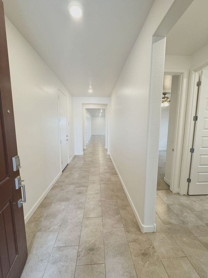 9631 W Trumbull Rd - Photo 7 of 50