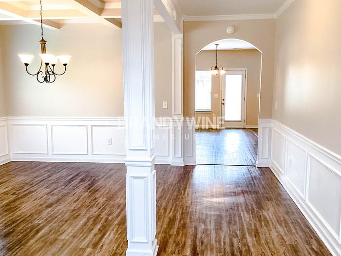 355 Mary Dr - Photo 3 of 33