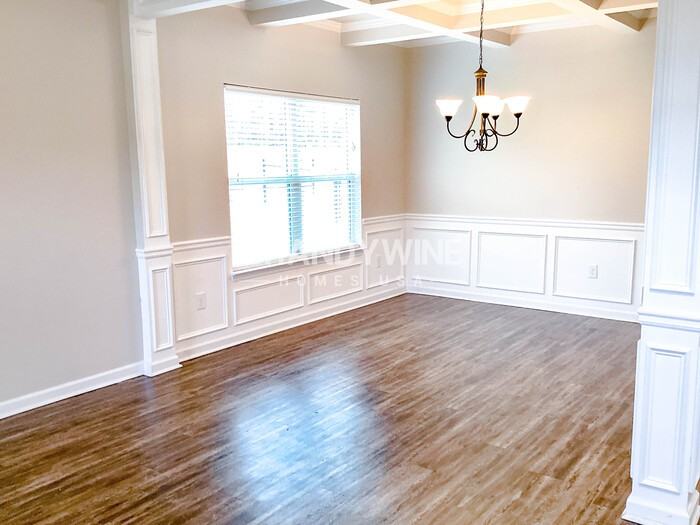 355 Mary Dr - Photo 6 of 33