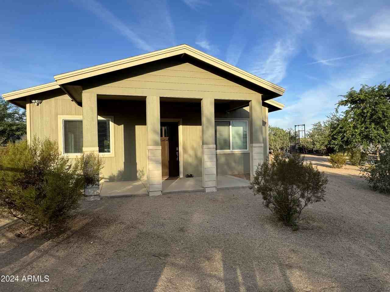 34470 N Sossaman Rd - Photo 2 of 12