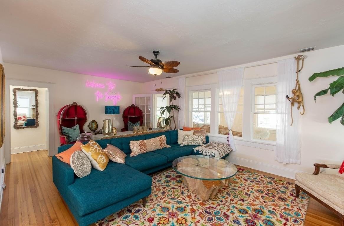 435 56th St - Photo 6 of 20