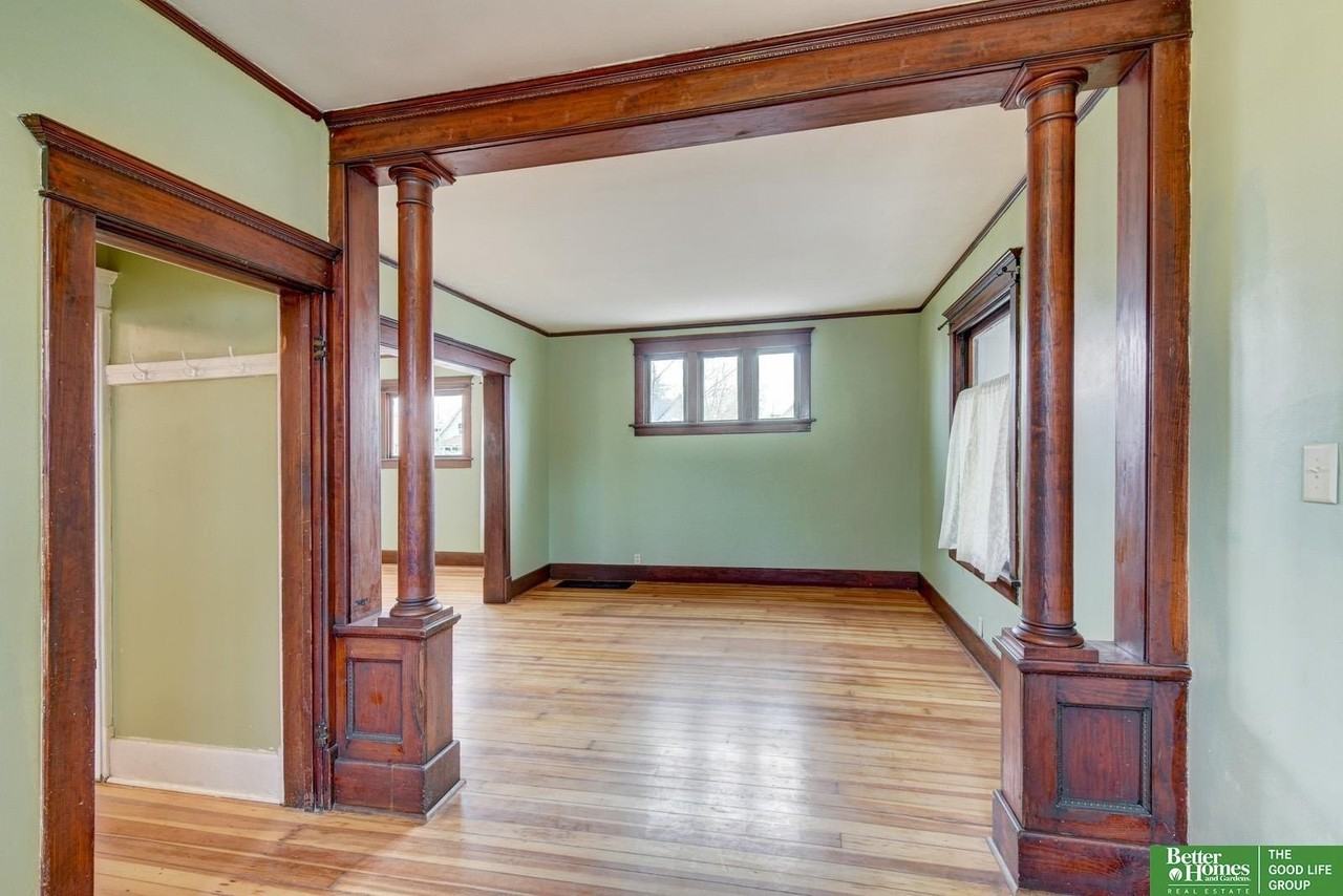 1811 N 34th St - Photo 2 of 22