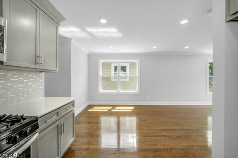 146 N 15th St #2 - Photo 7 of 23