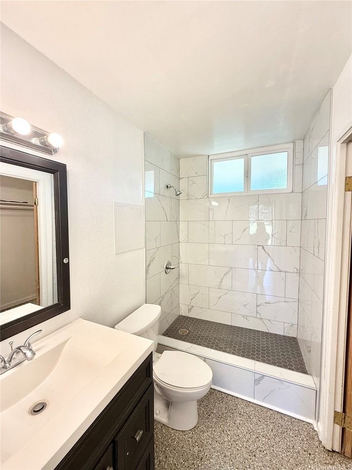 95-009 Waikalani Dr Apt A108 #A108 - Photo 5 of 9